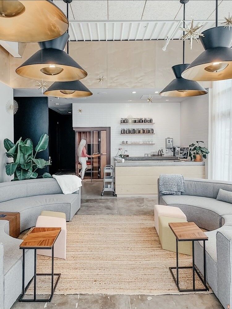 Poppi's lounge
